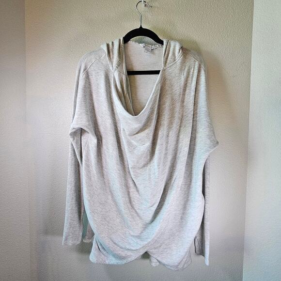 Grey Athleta Pull Over- Women Small- Estimated Retail- $120 - Picture 1 of 3